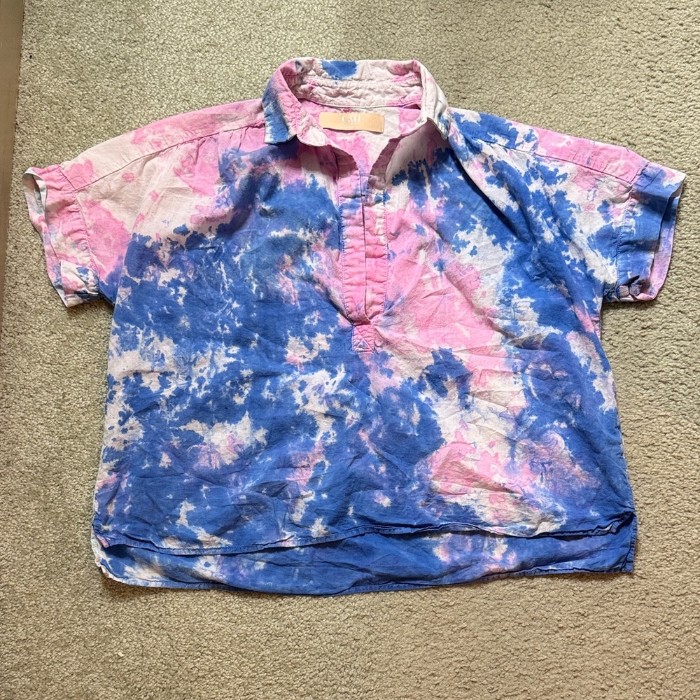 CALI by Cali Dreaming MOTLEY top blue and pink tie dye 100% cotton blouse XS